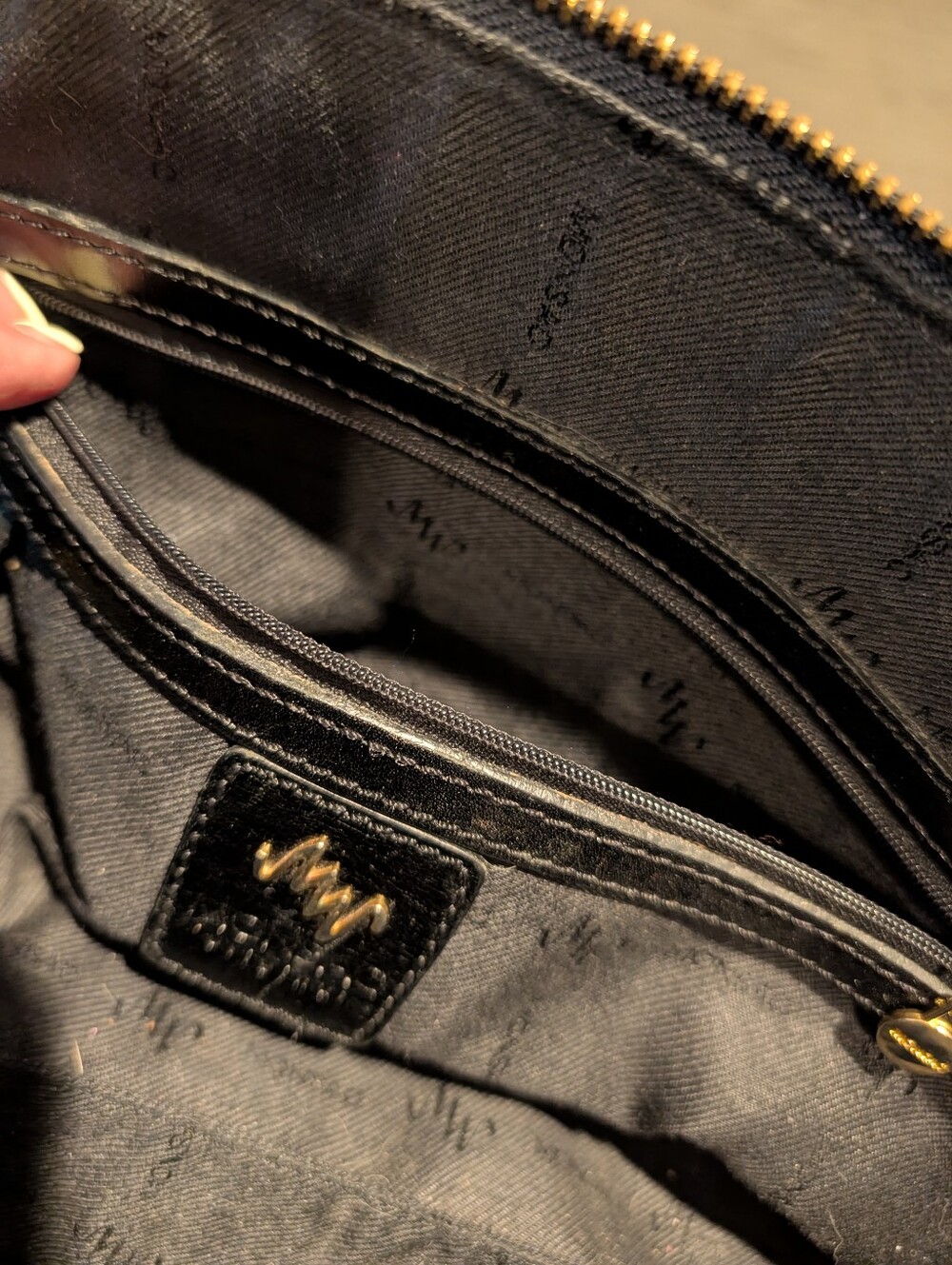 Vintage Monsac Black Leather Top-Zip Shoulder Tote - Picture 7 of 10